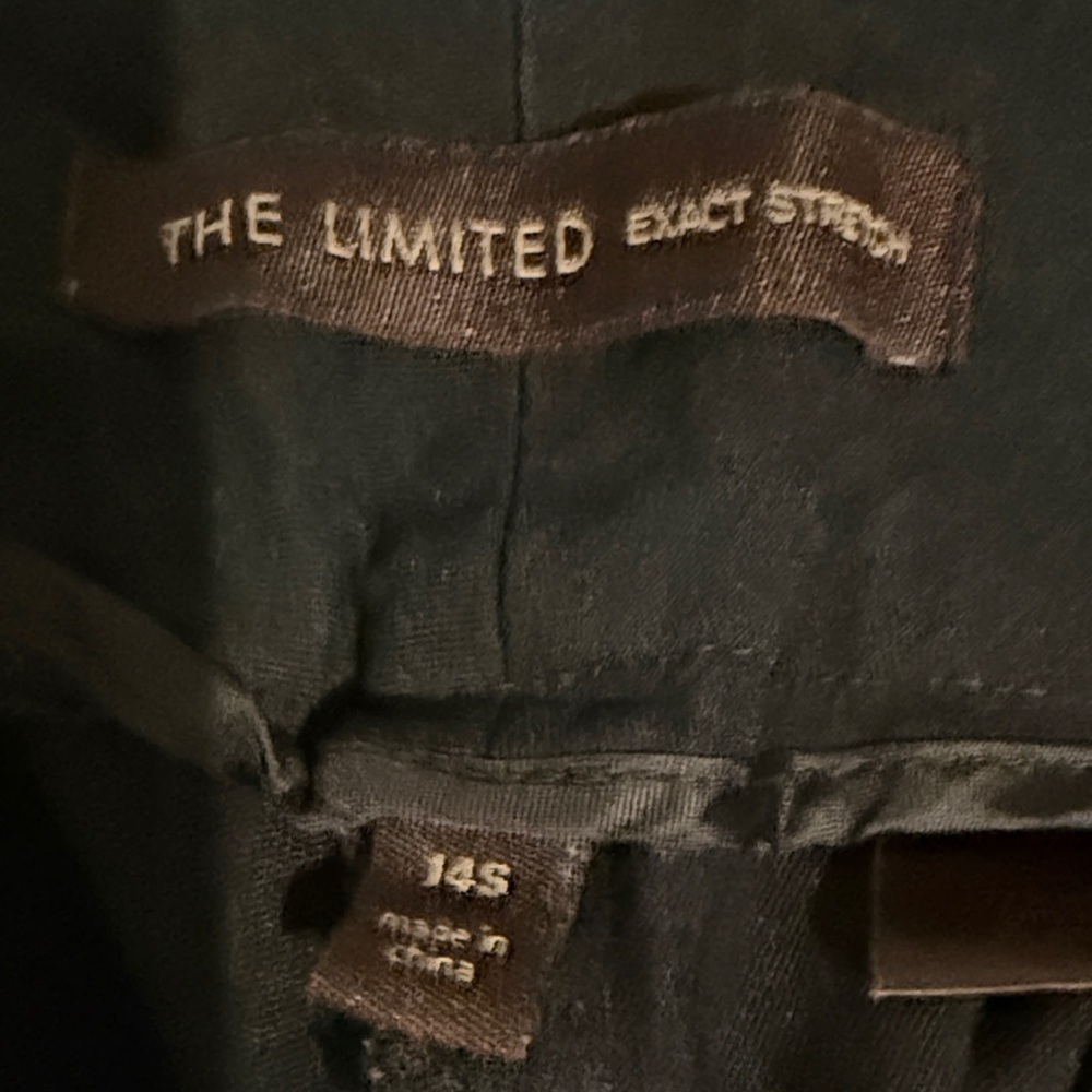 The Limited Exact Stretch Black Pants - Picture 2 of 5